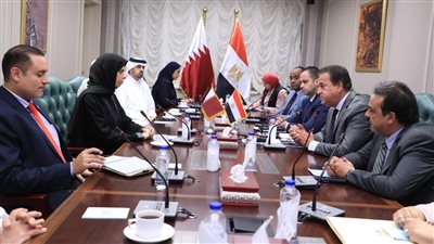 وزير الصحة يلتقي وزيرة التعاون الدولي القطرية لبحث دعم الأشقاء الفلسطينيين في قطاع غزة