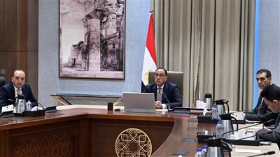 رئيس الوزراء يشهد إطلاق المرحلة الأولى للمنصة الإلكترونية لمنظومة الرخصة الذهبية