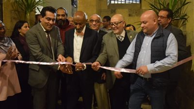 بالصور .. افتتاح معرض 