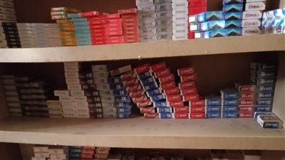 ضبط 2500كجم فول صويا و450 علبة سجائر مهربه ومحظور تداولها بـ الغربية