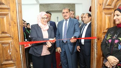 محافظ كفرالشيخ ورئيس التنمية الصناعية يفتتحان فرع الهيئة الجديد بالمحافظة 