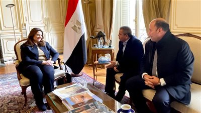 وزيرة الهجرة تعقد عدة اجتماعات مع نخبة من رجال الأعمال والمستثمرين المصريين في فرنسا