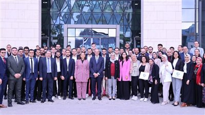 وزير الإتصالات يشهد فعاليات تخريج الدفعة الأولى من برنامج بناء القدرات 