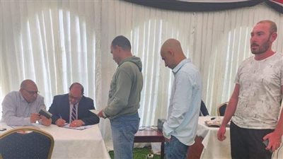 الشباب المصري يتصدر طوابير الناخبين في كينيا للإدلاء بأصواتهم 