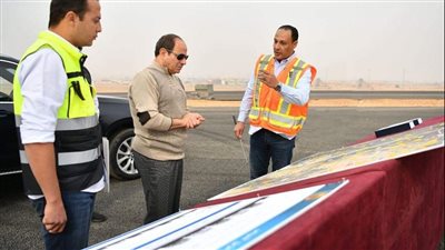 الرئيس السيسي يتفقد الأعمال الإنشائية لتطوير عدد من الطرق والمحاور بالقاهرة الكبرى