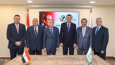 رئيس البنك الزراعي ومحافظ المنيا يوقعان بروتوكولًا لدعم الأسر الأكثر احتياجًا 