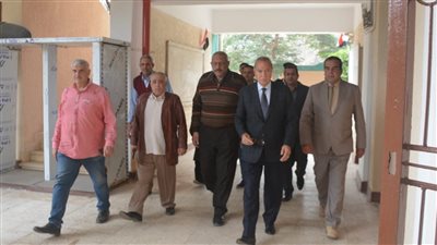 محافظ القليوبية يتفقد لجان الانتخابات الرئاسية للوقوف علي الاستعدادت النهائية