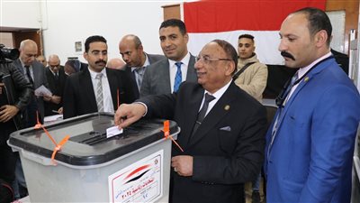 رئيس قضايا الدولة يدلي بصوته في الانتخابات الرئاسية 2024