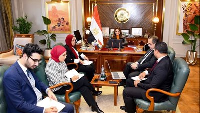 وزيرة الهجرة تبحث فرص استثمار شركات 