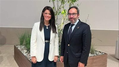 المشاط تلتقي الرئيس التنفيذي للأمم المتحدة لخدمات المشاريع.. وتدعوه لزيارة مصر 
