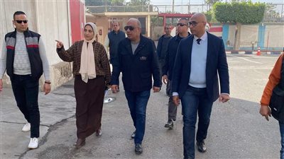 في زيارة مفاجئة.. وزير قطاع الأعمال العام يتفقد مصانع الشركة العربية للأدوية
