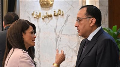 وزيرة التعاون الدولي تستعرض تقريرًا حول إطلاق منصة 
