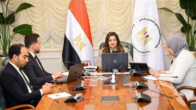وزيرة الهجرة تلتقي السفراء الجدد للحوار لشباب المصريين بالخارج 