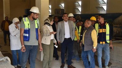 مسئولو الإسكان في جولة تفقدية لمتابعة المشروعات الجارية بمدينة السويس الجديدة