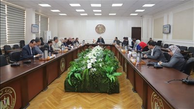 العمل تنشر إنفوجراف لتوضيح طبيعة عمل وأهداف اللجنة 