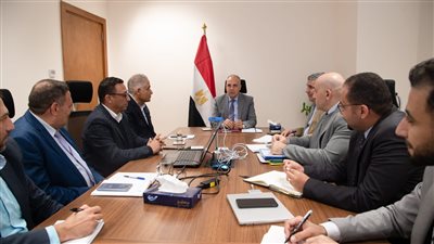 وزير الري يتابع إجراءات تطوير منظومة صيانة الترع والمنشآت المائية استعدادًا للموسم الصيفي