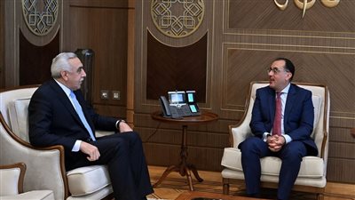 رئيس الوزراء يلتقى سفير العراق بالقاهرة بمناسبة انتهاء مهام عمله