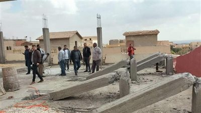 وزير الإسكان يتابع موقف إزالة مخالفات البناء بـ3 مدن