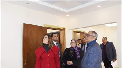 وزيرة الثقافة تتفقد أعمال تطوير ورفع كفاءة قصر ثقافة حلوان تمهيدًا لافتتاحه