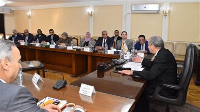 المصيلحى:  تشكيل لجنة عليا من التموين والمديريات بالتنسيق الجهات المعنية لمتابعة قرار  وضع السعر علي السلع