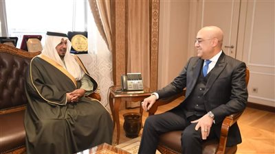 وزير الإسكان يلتقى الأمير خالد بن سعود لعرض الفرص الاستثمارية المتاحة