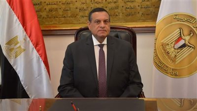 وزير التنمية المحلية يستعرض تقريرًا عن جهود مبادرة 