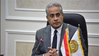 وزير العمل يتابع مع اللجنة القانونية الملاحظات الواردة على مشروع قانون العمل 