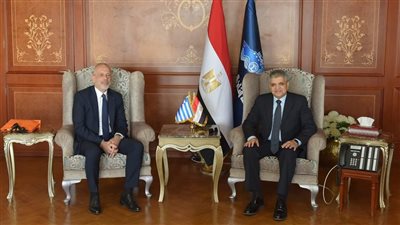 الفريق أسامة ربيع يبحث سبل التعاون المشترك مع السفير اليوناني