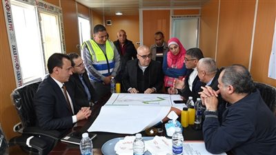 وزير الإسكان يتابع طلبات تقنين أوضاع الأراضي بمنطقة الحزام الأخضر بمدينة 6 أكتوبر