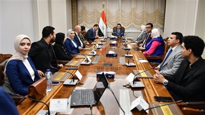 وزير الشباب يكرم طلاب جامعة كفر الشيخ لحصولهم على كأس العالم للابتكارات