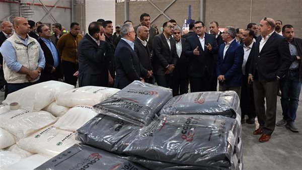 رئيس الوزراء خلال