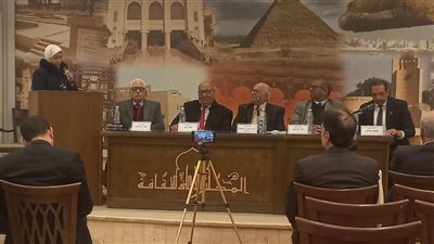 نقاش حول الوعى الوطنى والتحديات والمخاطر الراهنة بالأعلى للثقافة