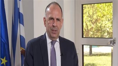 وزير خارجية اليونان يُشيد  بدور مصر المهم في إرسال المساعدات لغزة