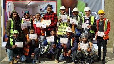 «رواد الهندسة الحديثة» تحتفل بتخريج أول دفعة من مبادرة «رواد بلا أمية»