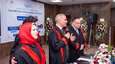 الحماية الجنائية الموضوعية لبطاقات الدفع الالكترونية في رسالة دكتوراه  بحقوق دمياط 