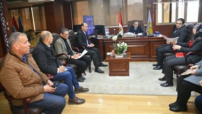 محافظ الغربية يجتمع مع جهاز مشروعات الخدمة الوطنية لمناقشة مستجدات الأعمال
