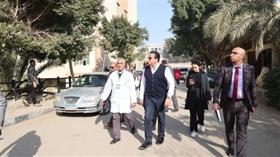وزير الصحة يستهل جولته الميدانية المفاجئة بتفقد مستشفى حلوان العام 