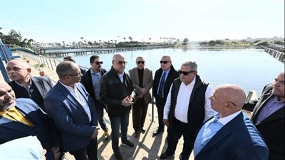 الجزار يتابع سير العمل بمحطة تنقية مياه شرب 