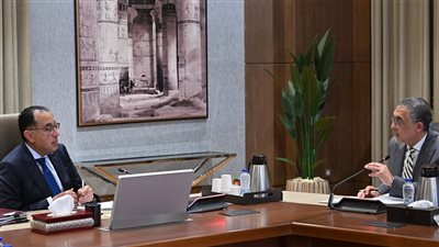 رئيس الوزراء يستعرض مقترح تنفيذ مشروع مدينة المستشفيات والمعاهد التعليمية للبحوث والتدريب 