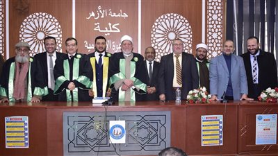  أدونيس ومشروعه الفكري في دراسة نقدية لرسالة دكتوراه بمرتبة الشرف الأولي بالازهر 