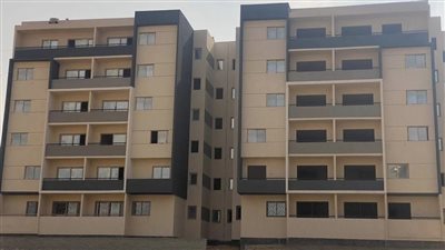 وزير الإسكان يستعرض الموقف التنفيذي لوحدات المبادرة الرئاسية بعدد من المدن الجديدة