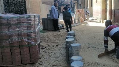 محافظ الشرقية يتابع تنفيذ أعمال الرصف والتطوير بمراكز ومدن المحافظة