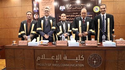 دكتوراه لعلاء الديب في سيميولوجية الخطاب الصحفي بالتطبيق على قضيتي ليبيا واليمن