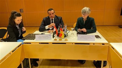 وزير التنمية المحلية يزور ولاية بافاريا الألمانية بدعوة رسمية من مؤسسة 