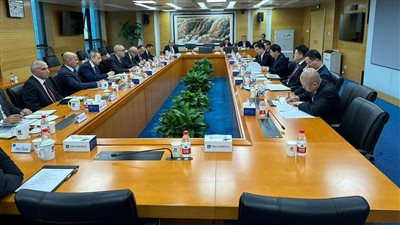 وزير الإسكان يستعرض الموقف المالي والتنفيذي لمنطقة الأعمال المركزية بالعاصمة الإدارية