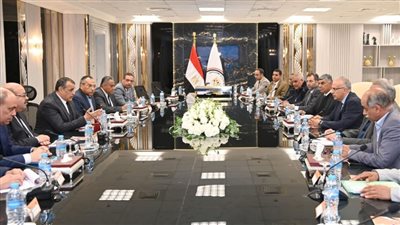 وزيرا الإنتاج الحربي و الري يبحثان سبل تعزيز التعاون المشترك 