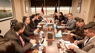 وزير السياحة يبحث مع وزير السلطة الشعبية للثقافة بفنزويلا سبل تعزيز التعاون بين البلدين