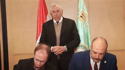 وزير الزراعة يشهد توقيع مذكرة تفاهم مع الاتحاد الوطني الفرنسي لمنتجي تقاوي البطاطس
