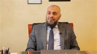 حجر : الاستثمار في البورصة يوفر تمويلات للمشروعات القومية