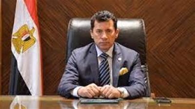 وزير الرياضة يبحث مع مجموعة من المستثمرين المصريين عقد شراكة للصناعات رياضية